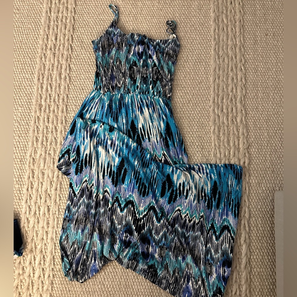 Maxi Dress, elastic at the waste for shape, double lined top